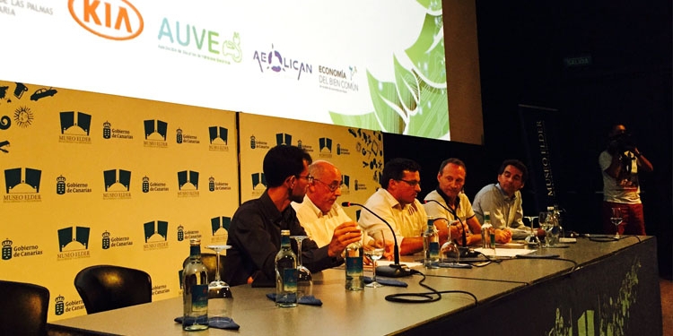 Kia Canarias promueve el debate sobre el presente y futuro del vehículo eléctrico